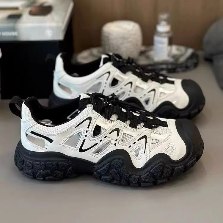 유행하는 야외용 속이 빈 여성 신발 2026 가을 신상 - Outdoor Sports Leisure 리뷰 및 가격